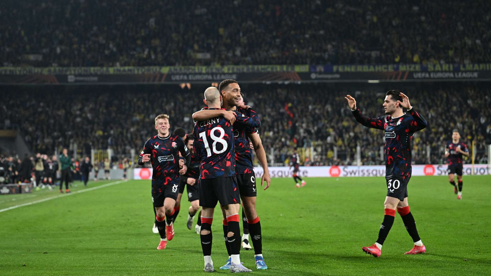 备受瞩目 备受瞩目